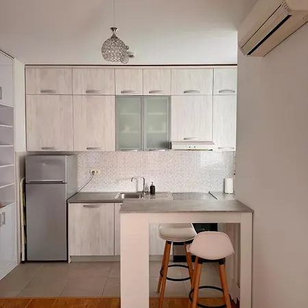 Bright & Modern In Kvart * بودغوريتْسا