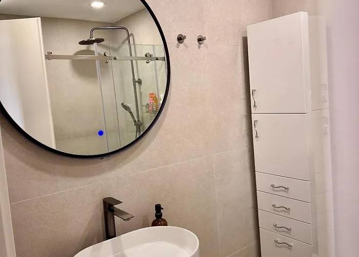 Διαμέρισμα Bright & Modern In Kvart