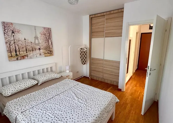 Bright & Modern In Kvart Apartment *